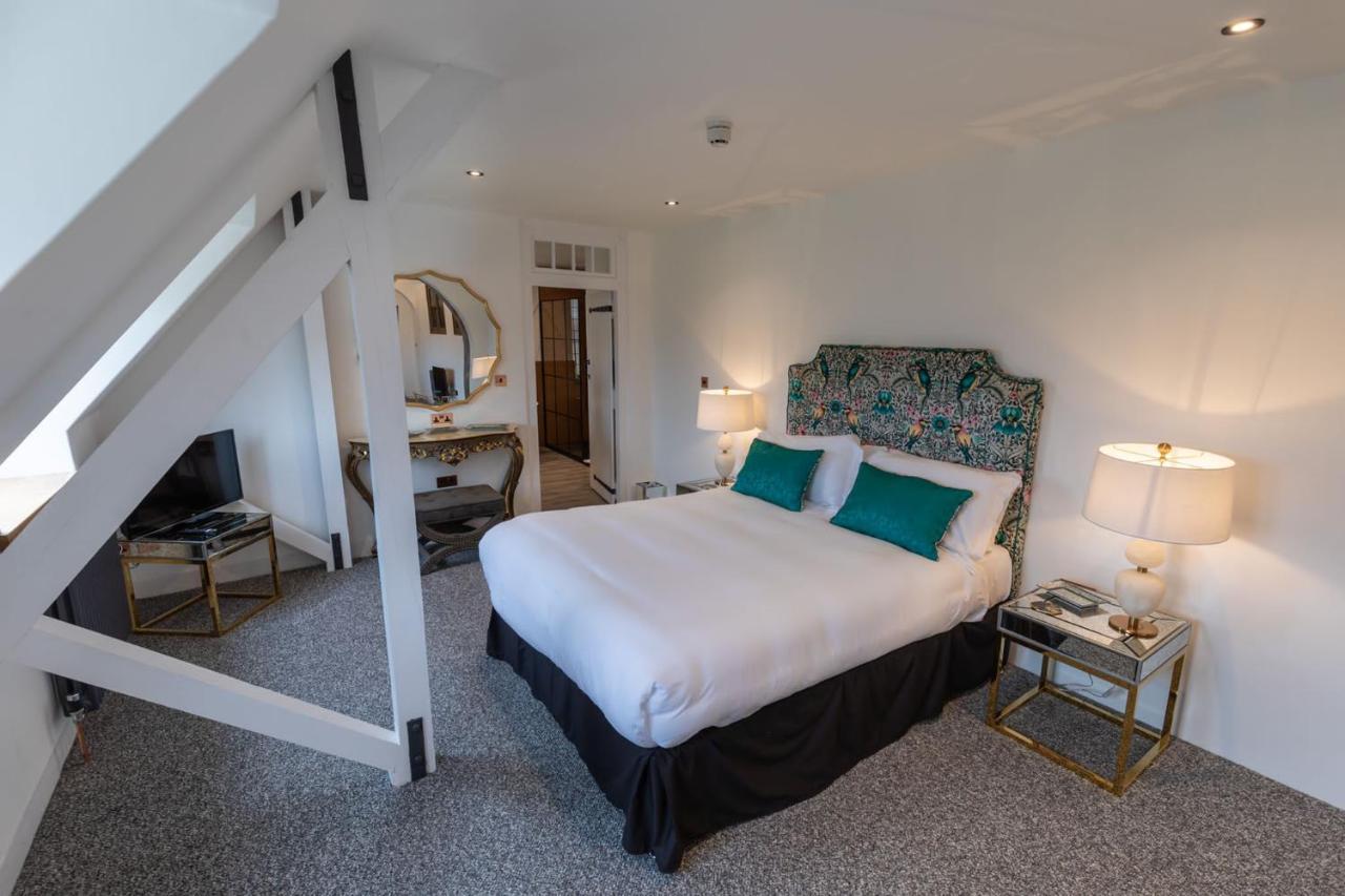 Sneaton Castle Hotel Уитби Екстериор снимка