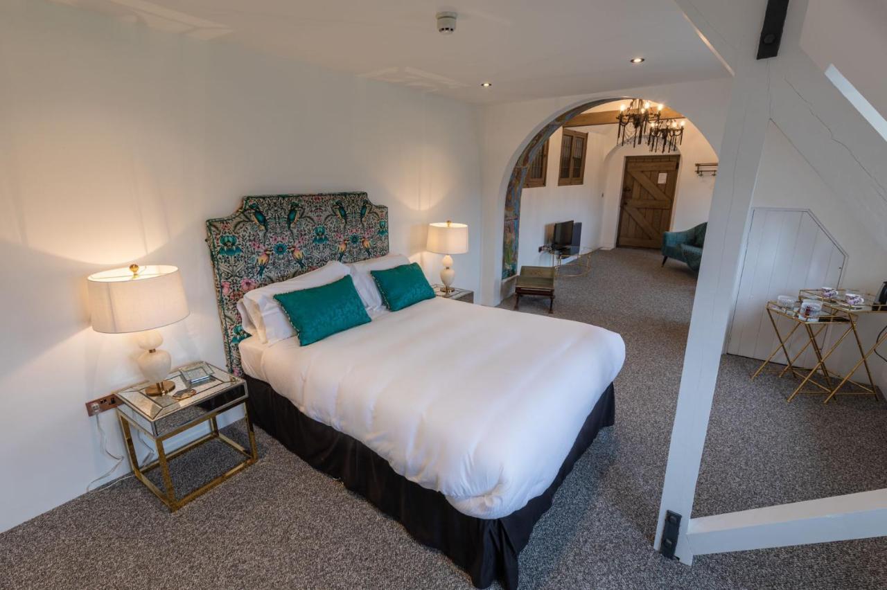 Sneaton Castle Hotel Уитби Екстериор снимка