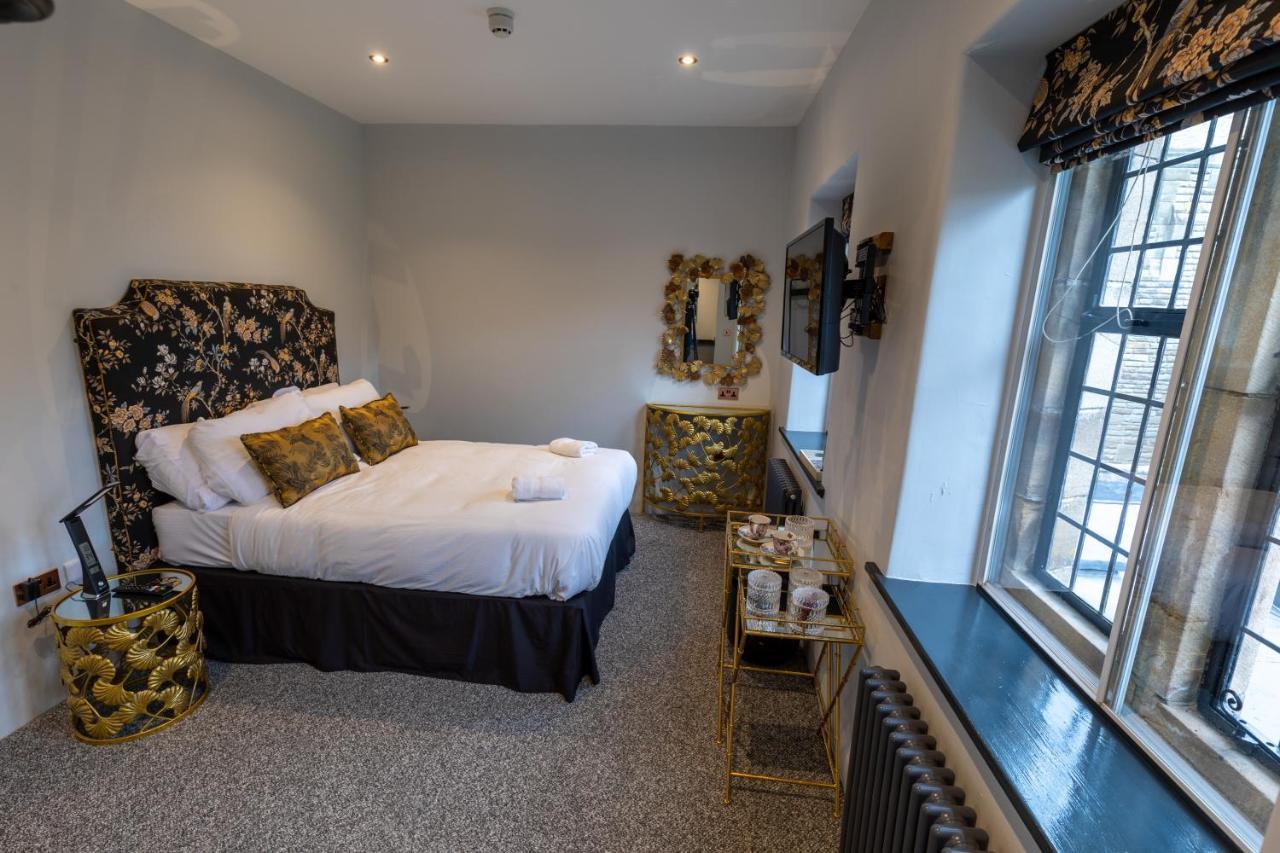 Sneaton Castle Hotel Уитби Екстериор снимка