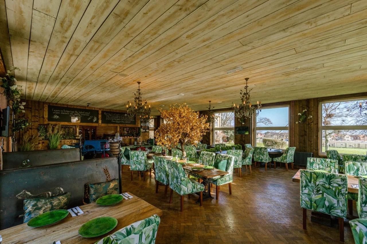 Sneaton Castle Hotel Уитби Екстериор снимка