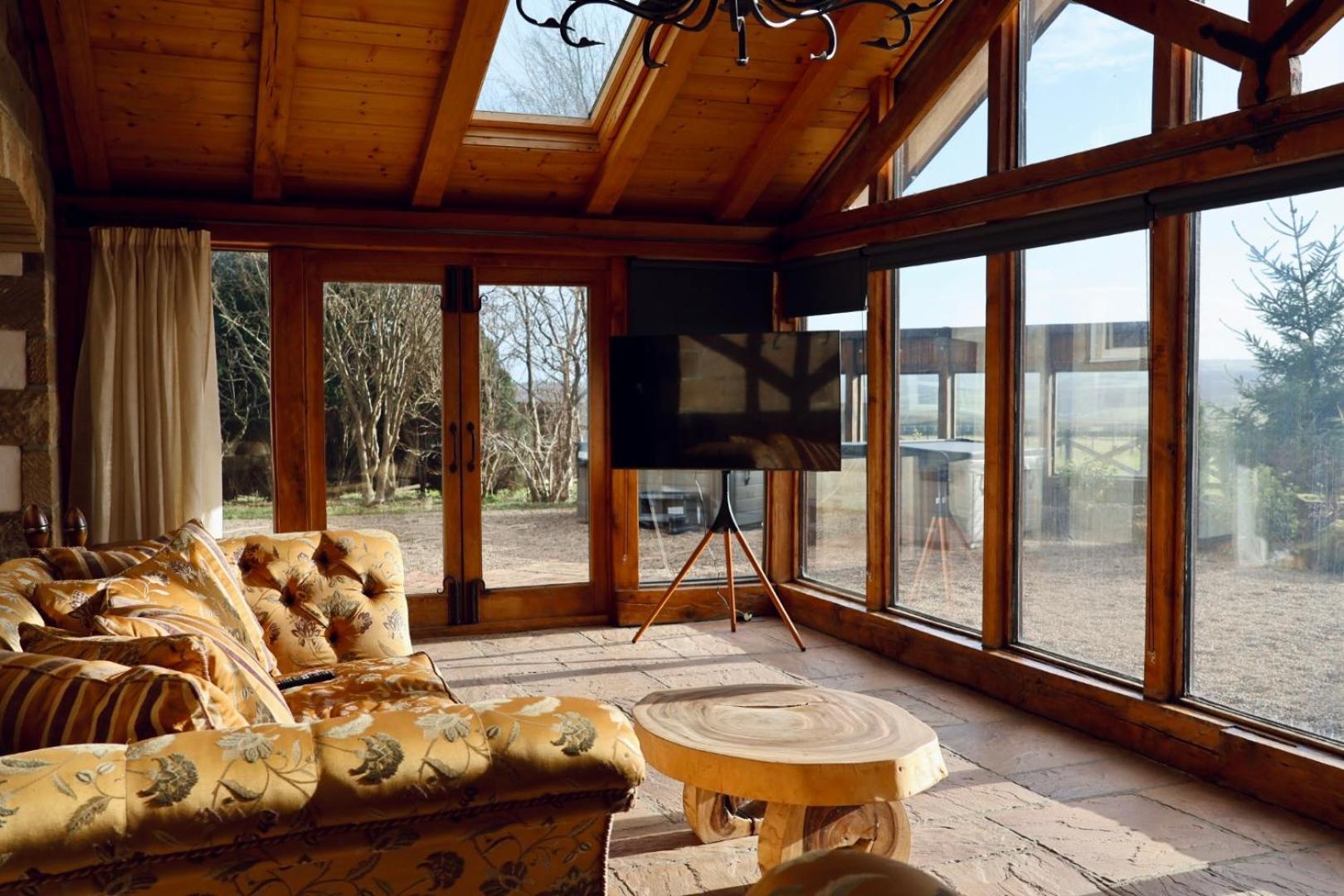 Sneaton Castle Hotel Уитби Екстериор снимка