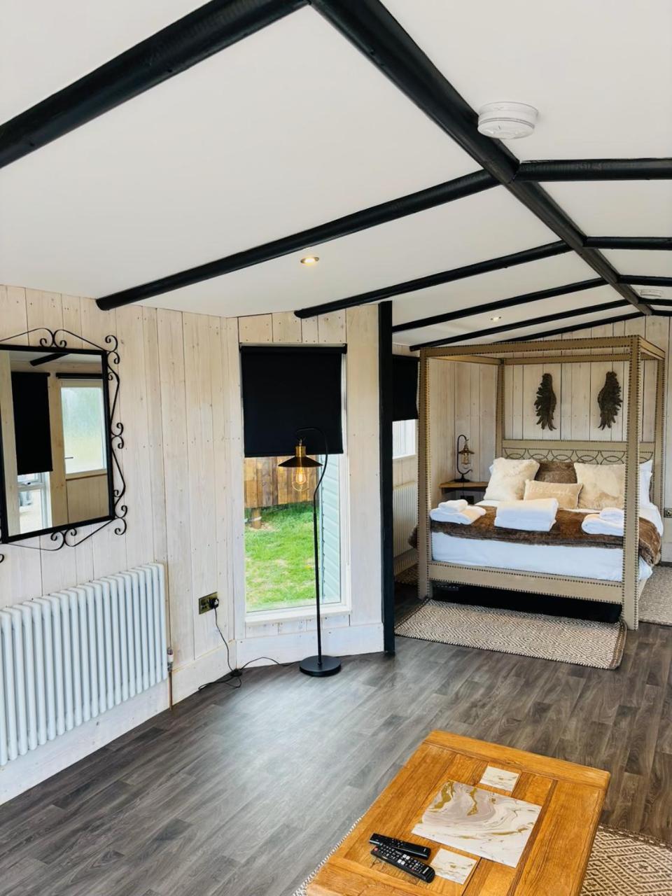 Sneaton Castle Hotel Уитби Екстериор снимка